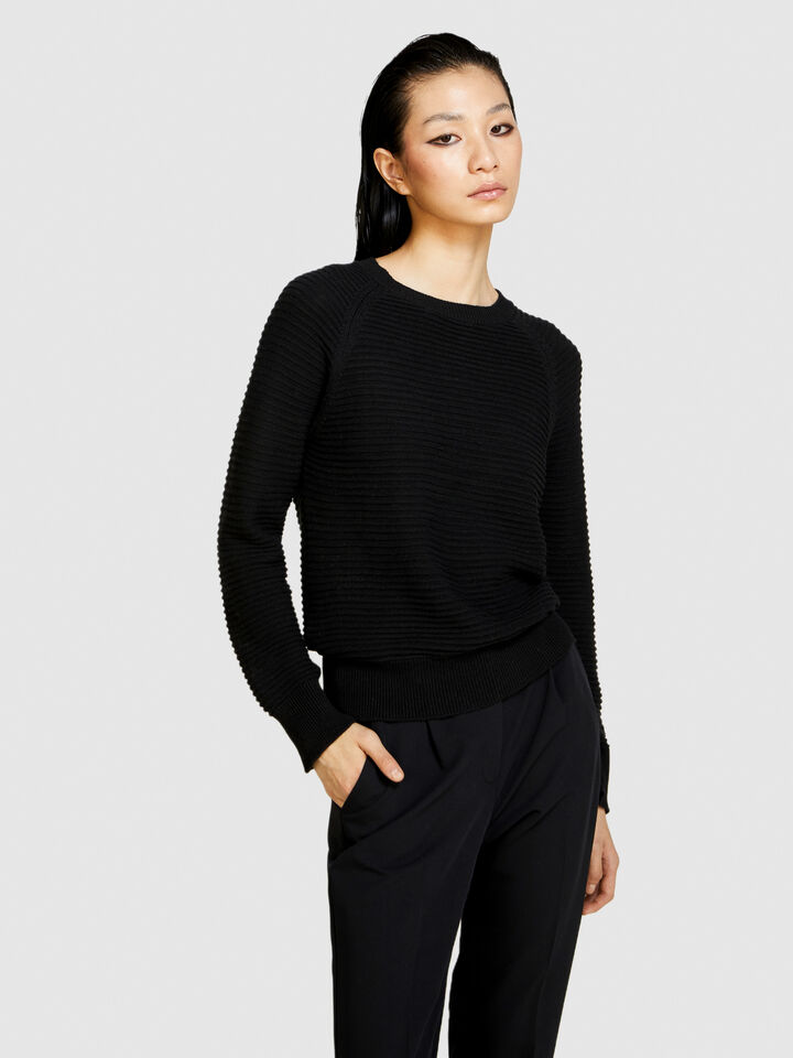 Solid colored sweater - women's crew neck sweaters - Black | Sisley image number 4